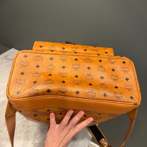 MCM Visetos Backpack & Dust Bag - Picture 4 of 8